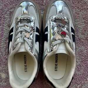 Steve Madden Kids Metallic Silver and Black Sneakers